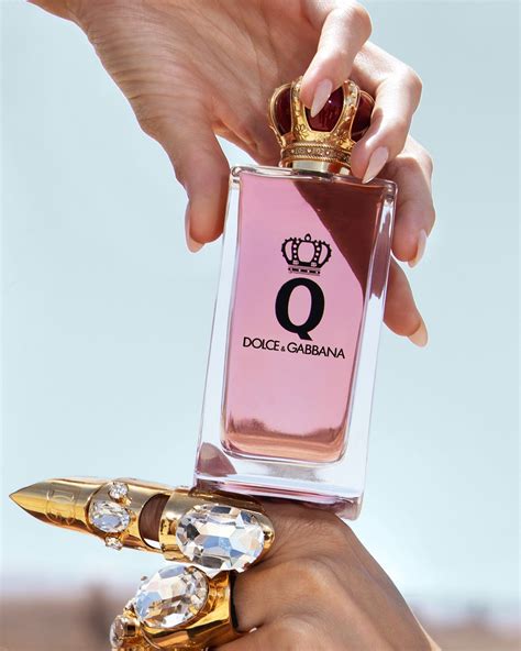 the queen dolce e gabbana